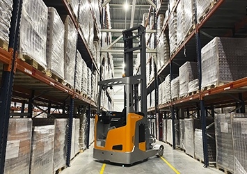 Pacelšanas un transporta iekārtu veidi un cita noliktavu tehnika