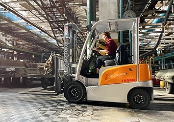 Ražošanas attīstības tendences dakšu iekrāvējiem un noliktavu tehnikai